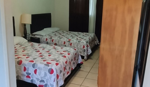 Habitación doble (Room 2)