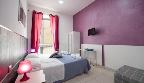 Habitación triple, vistas a la ciudad