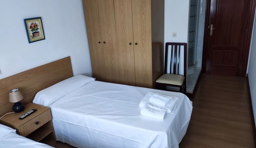 Habitación doble (aseo en la habitación)