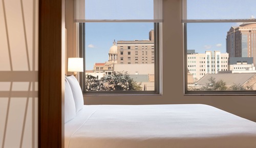 Habitación, 1 cama de matrimonio grande con sofá cama, vistas a la ciudad