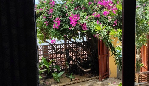 Habitación triple, vistas al jardín