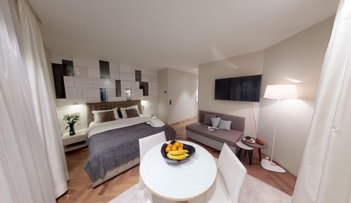 Estudio junior, planta baja