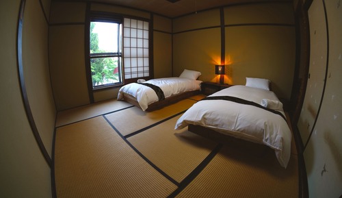 Habitación clásica con 1 cama doble o 2 individuales