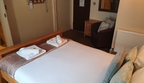 Habitación doble (Room 6)
