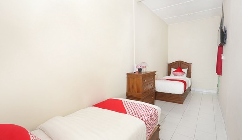Habitación estándar con 2 camas individuales