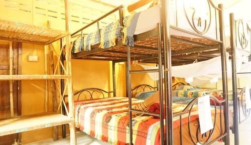 Dormitorio compartido básico, dormitorio mixto, no fumadores, vistas al río