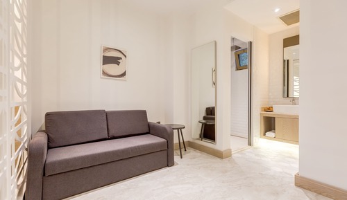 Habitación cuádruple Deluxe, bañera de hidromasaje, vistas al mar
