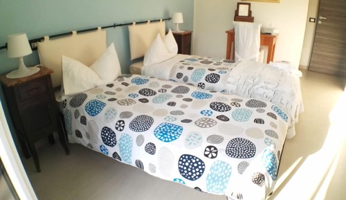 Habitación con 1 cama doble o 2 individuales