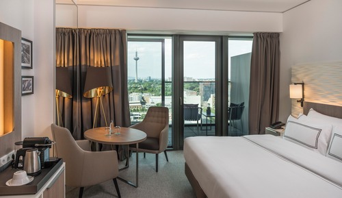 The Level Premium Room with Skyline View