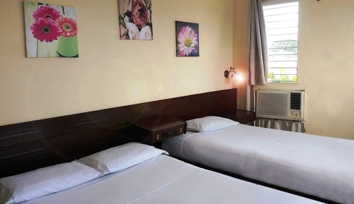 Habitación económica con 2 camas individuales