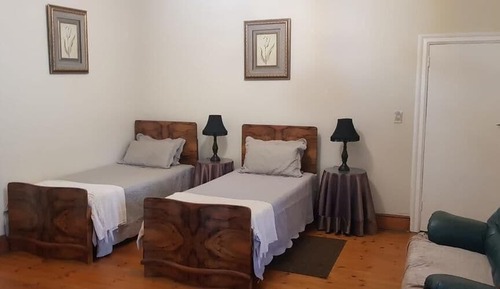 Habitación con 1 cama doble o 2 individuales