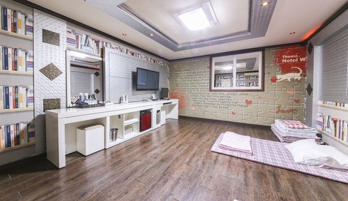 Traditional Room - Extra person charge 10,000 KRW on site more than 2 people