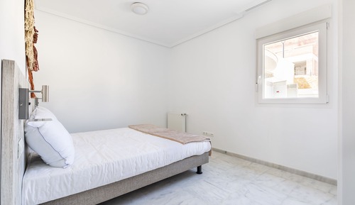 Apartamento exclusivo, 2 habitaciones, terraza, vistas al mar (Fuma)