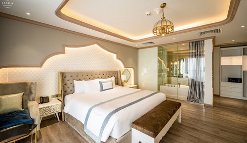 Suite (La Vela - Breakfast and Club benefits)