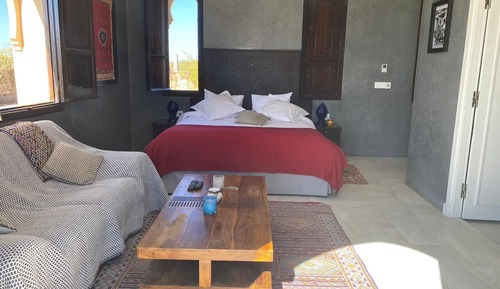 Suite superior, vistas a la piscina