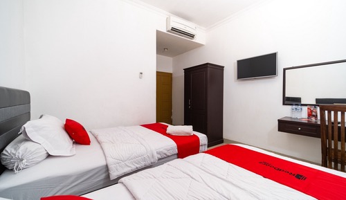 Habitación con 2 camas individuales