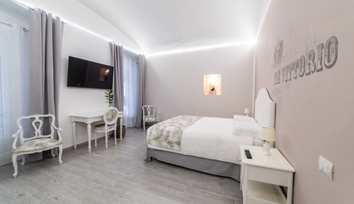 Habitación doble, vistas a la ciudad (La stanza delle monete)