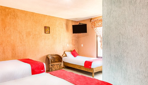 Habitación Quíntuple c/pequeño balcón (#7-8)