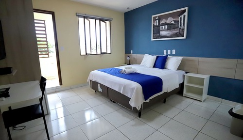 Habitación superior con 1 cama doble o 2 individuales