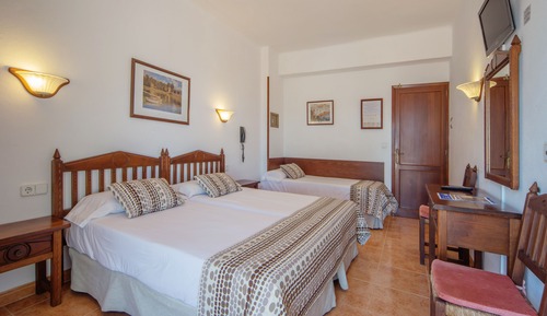 Habitación doble superior, 3 camas individuales, balcón