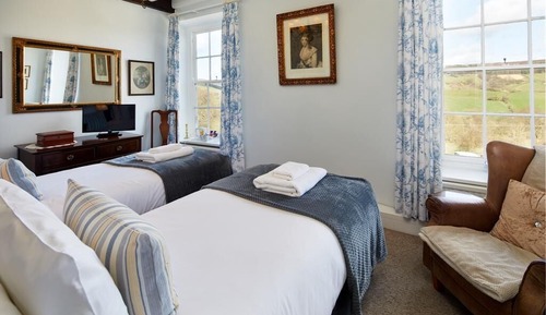 Habitación estándar con 1 cama doble o 2 individuales