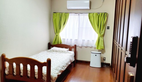 Habitación (302)
