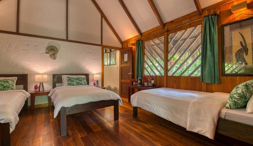 Bungalow clásico, 3 camas individuales, vistas al jardín