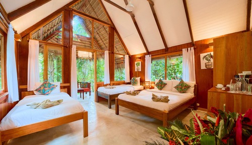 Bungalow Deluxe, varias camas, vistas al jardín