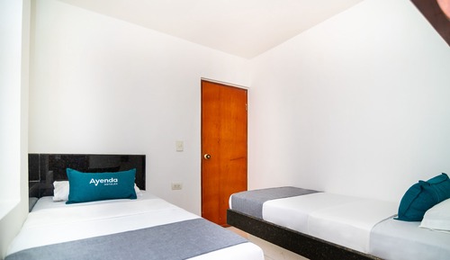 Habitación con 2 camas individuales