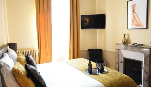 Suite superior, vistas al patio