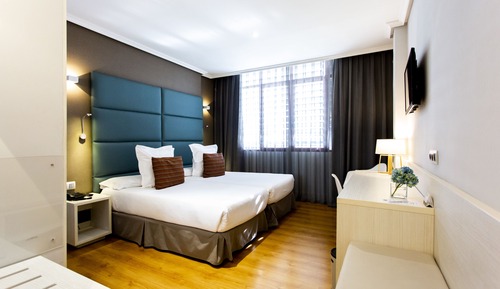 Habitación estándar con 1 cama doble o 2 individuales