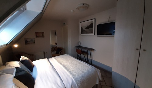 Habitación doble, baño privado