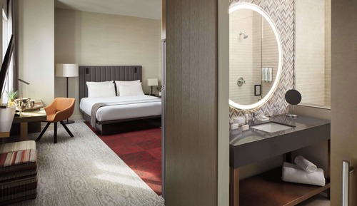 Suite, 1 cama de matrimonio grande, vistas a la ciudad