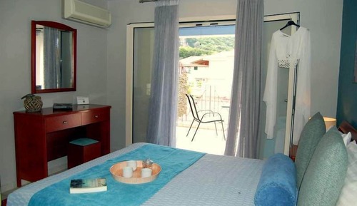 Estudio superior, 1 cama de matrimonio (1)