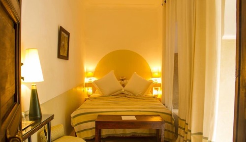 Double Room (Hamal)
