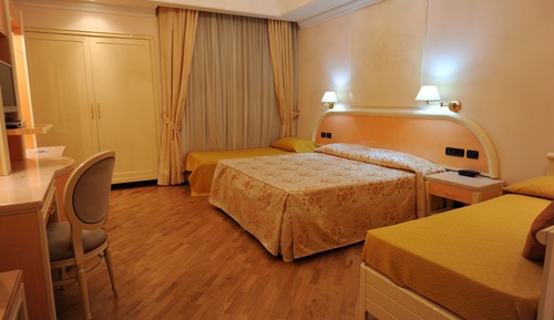 Habitación cuádruple estándar