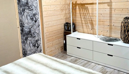 Apartamento, baño privado (T2)