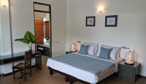 Habitación superior, 1 cama de matrimonio, no fumadores, vistas al patio