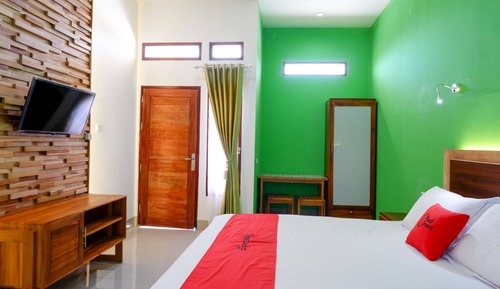 Habitación doble (RedDoorz)