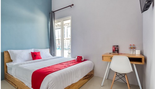 Habitación doble (RedDoorz)