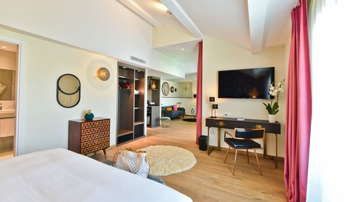 Suite junior, balcón, vistas a la ciudad