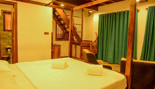 Villa familiar, 2 habitaciones, fumadores, vistas a la piscina
