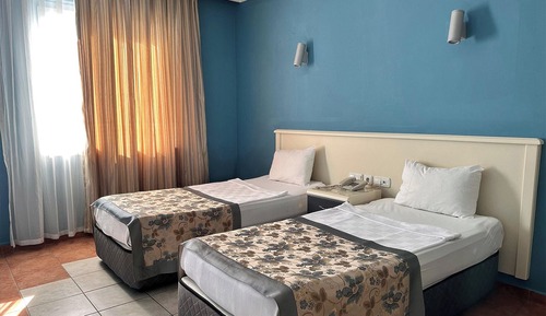 Habitación estándar con 2 camas individuales