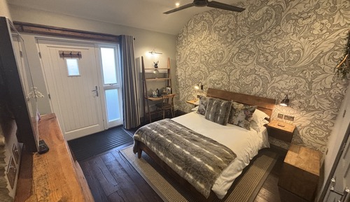 Habitación estándar doble, baño privado (Room 2)