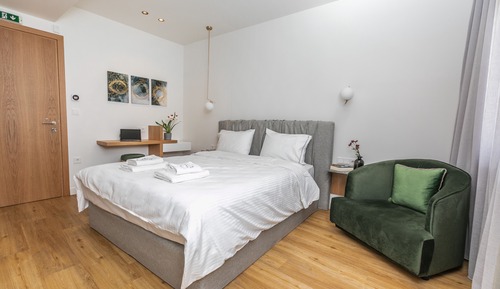 Habitación estándar doble, vistas parciales al mar (702)