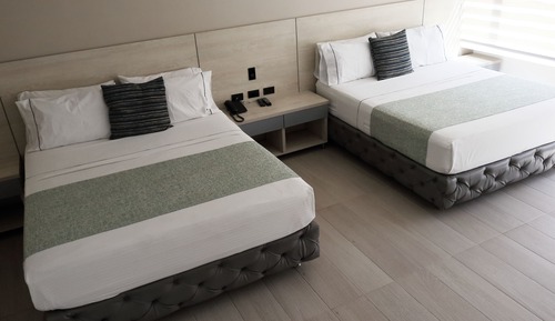 Habitación superior, 2 camas de matrimonio, bañera de hidromasaje