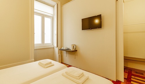 Habitación superior con 1 cama doble o 2 individuales