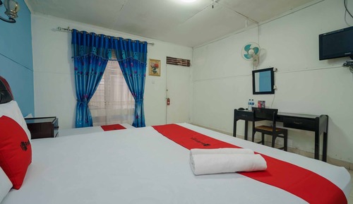 Habitación familiar (RedDoorz)