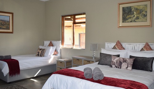 Habitación triple superior, varias camas (Suites Double (7))
