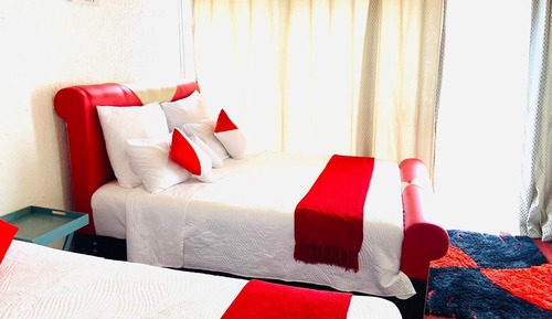 Suite familiar, 2 camas de matrimonio, baño privado